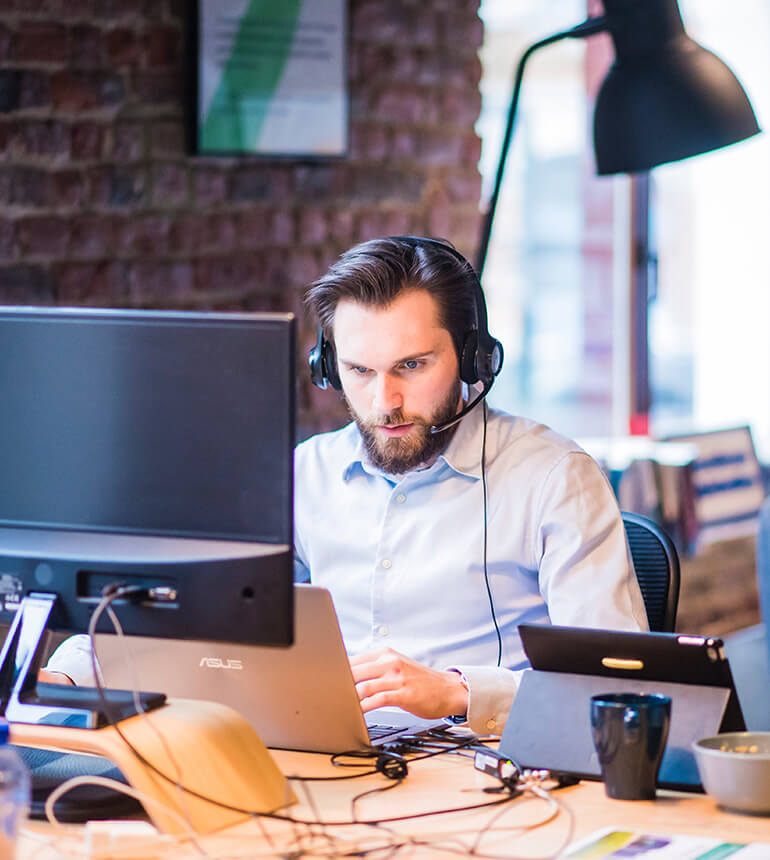 hosted-contact-centre-promo