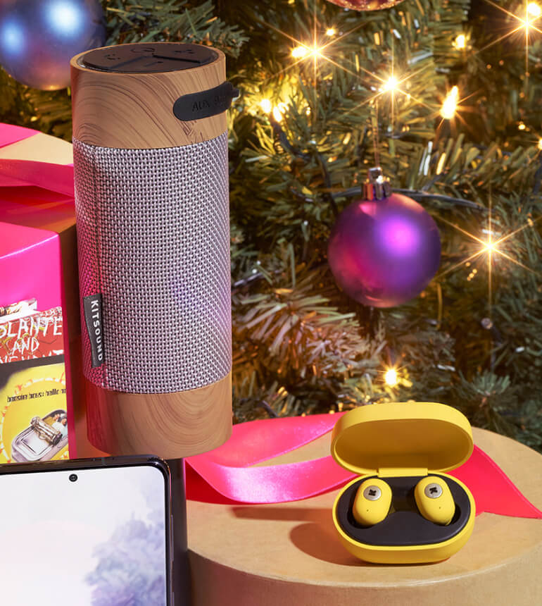 three-christmas-gift-guide-music-770x860