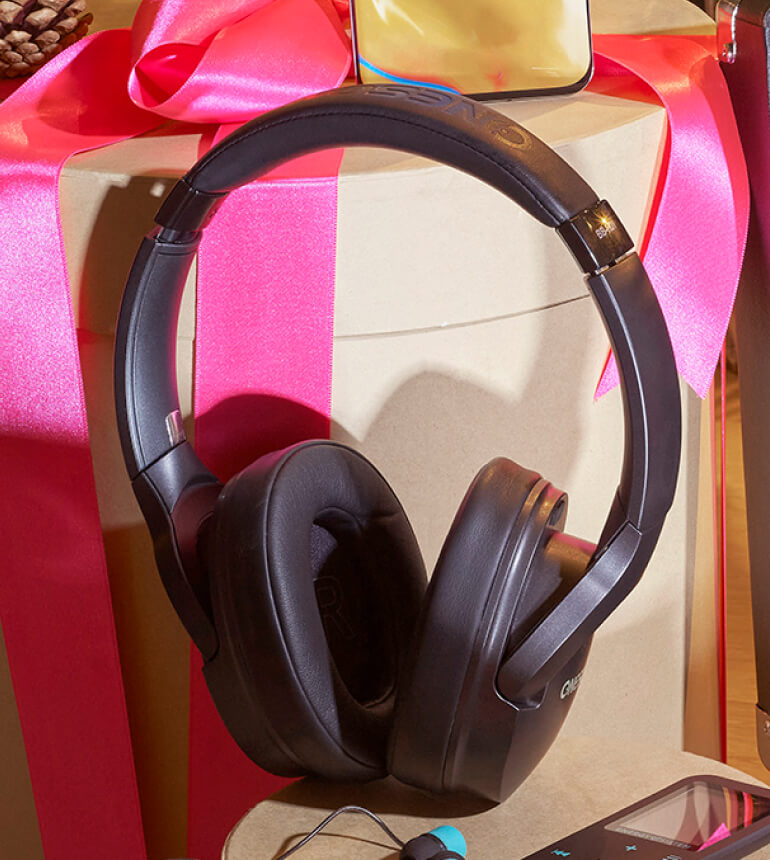 three-christmas-gift-guide-one-sonic-770x860