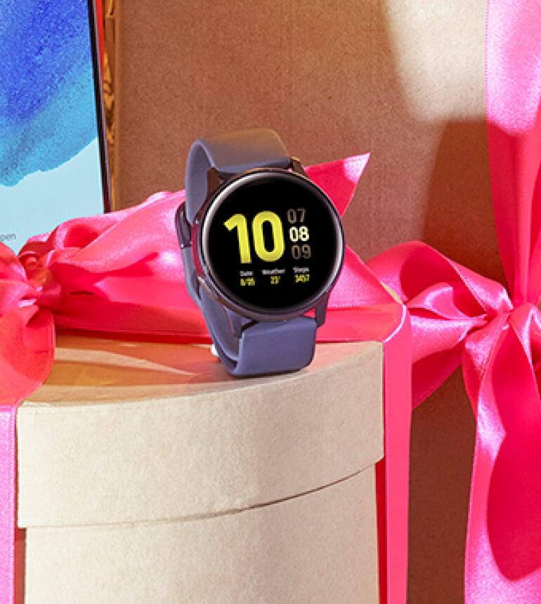 three-christmas-gift-guide-samsung-watch-770x860