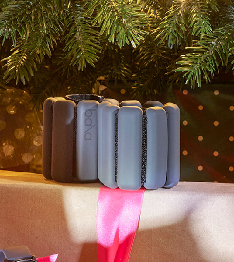 three-christmas-gift-guide-weights-770x860