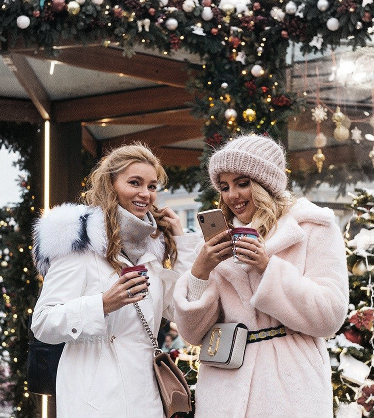 christmas-hub-promo-3plus-770x860