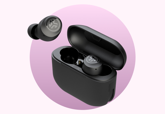 three-lifestyle-jlabgoair-slimpromo-650x450