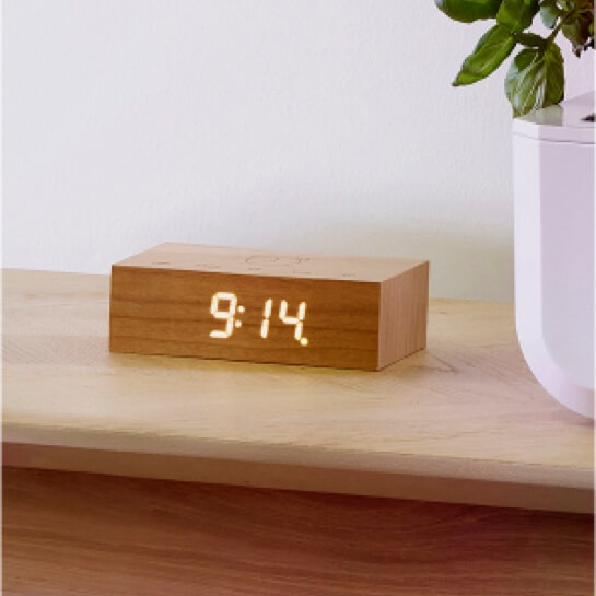 three-discover-you-and-yours-gingko-flip-clock-545x545