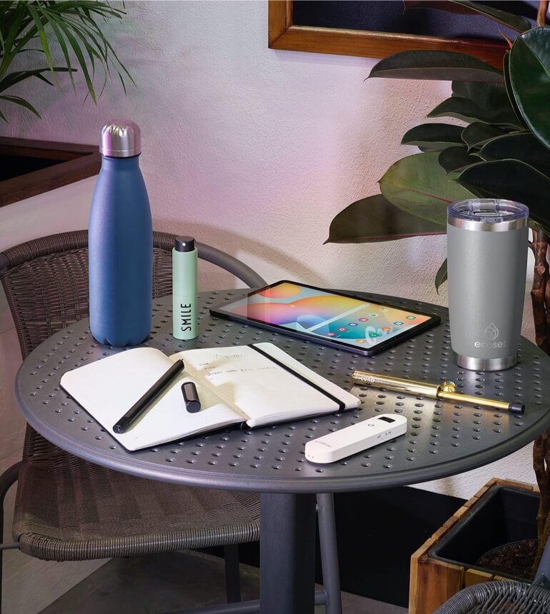 three-discover-work-on-the-go-wherever-770x860